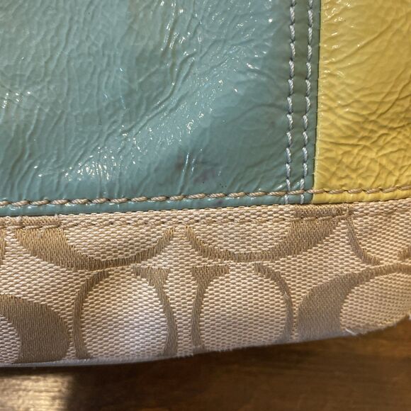 Coach Signature Stripe Multi Color Hobo Bag Plus Wallet Make an Offer! - Picture 9 of 9